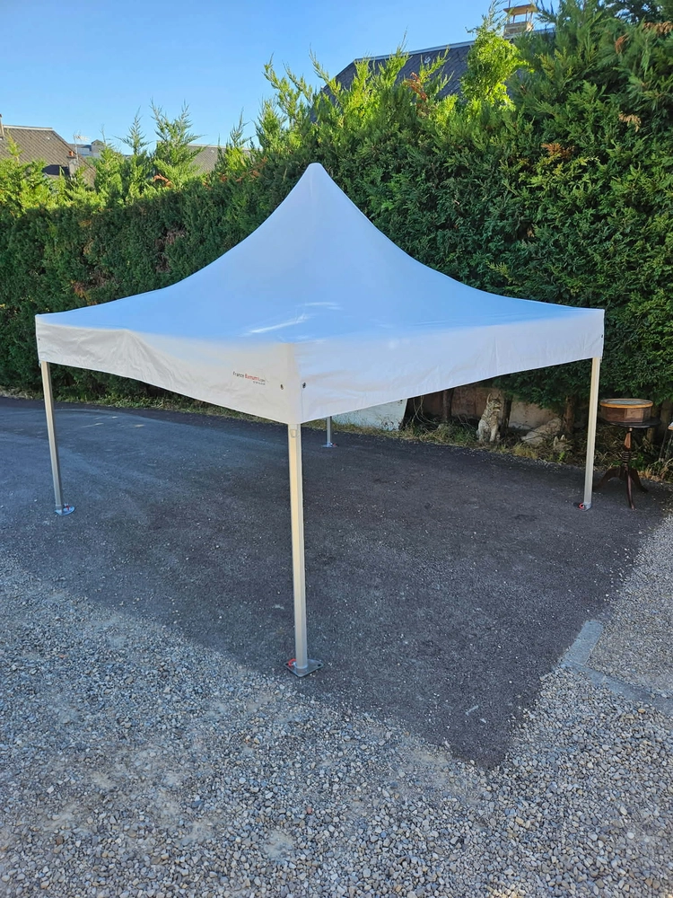 Photo du matériel « Barnum pliant 3x3 Blanc (TST218CC) »
